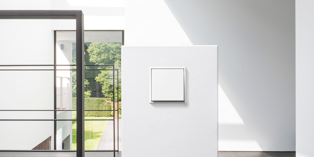 JUNG Schalterprogramme bei FeMa Elektrotechnik GmbH in Burghaun